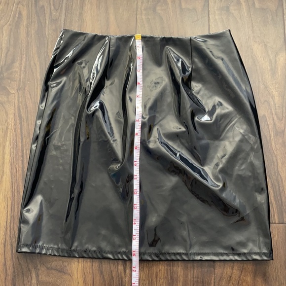 Fashion Nova Black Patent Leather Mini Skirt - Picture 10 of 11